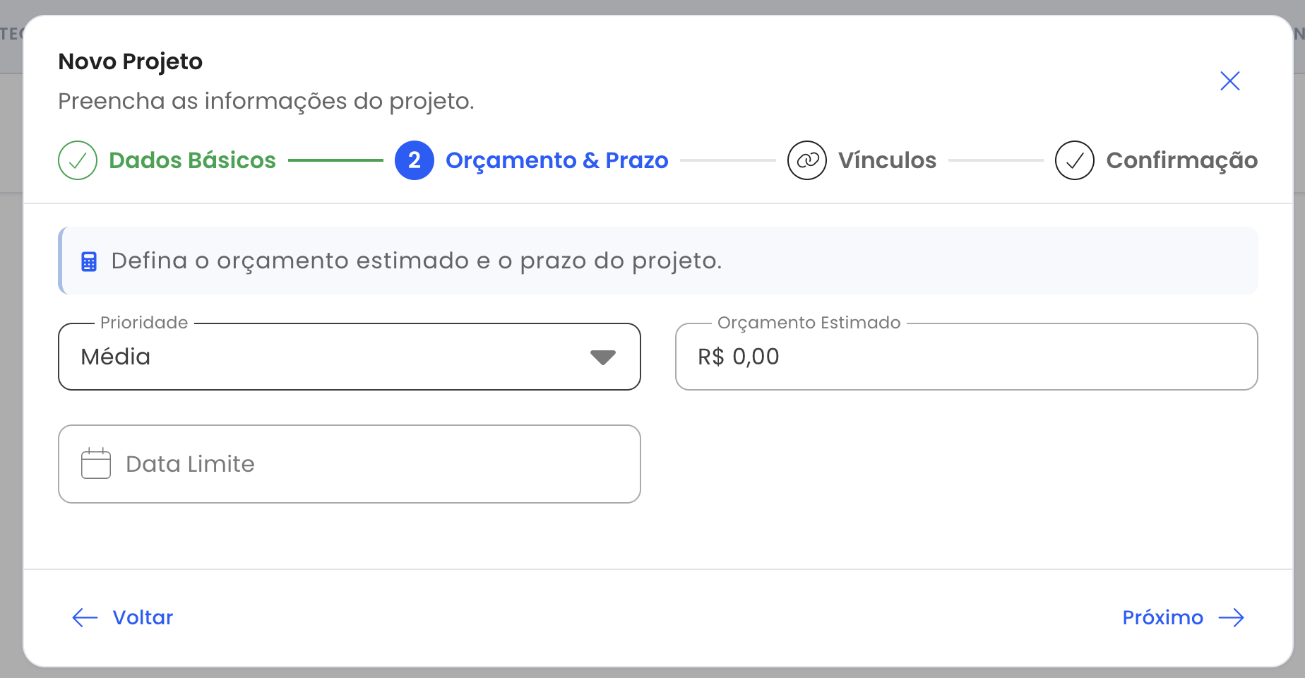 Formulário de novo projeto — etapa Orçamento & Prazo com prioridade, valor estimado e data limite